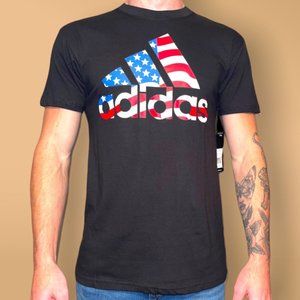 🔱🔥Mens Adidas Graphic T-Shirt NWT🔥🔱
